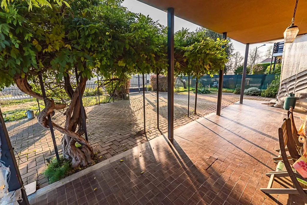Terrasse - Villa with Garden in Faule, Piemonte