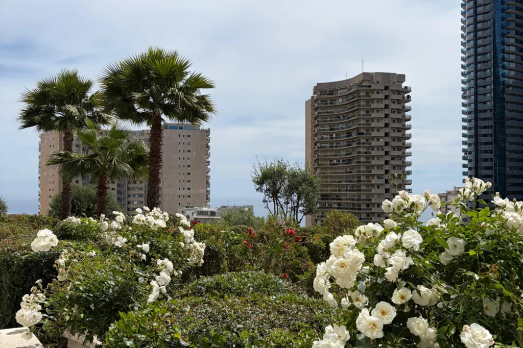 Modern Apartment with Sea View in Beausoleil
