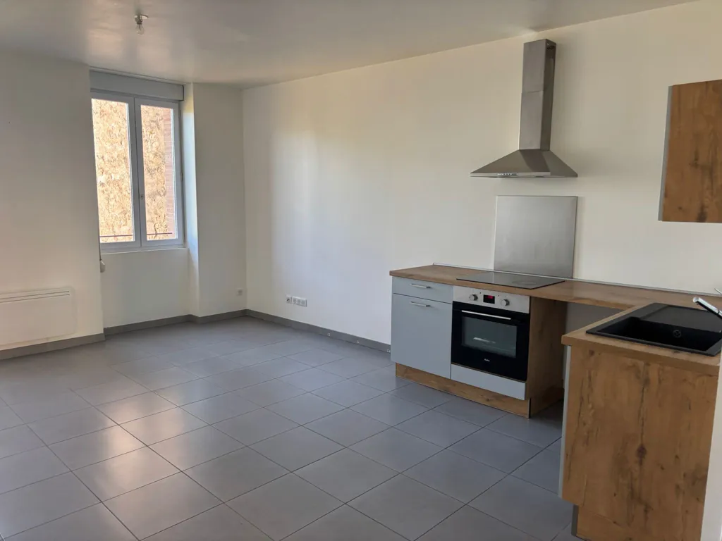 Köök - City Centre Flat with Open Plan Kitchen in Puylaurens