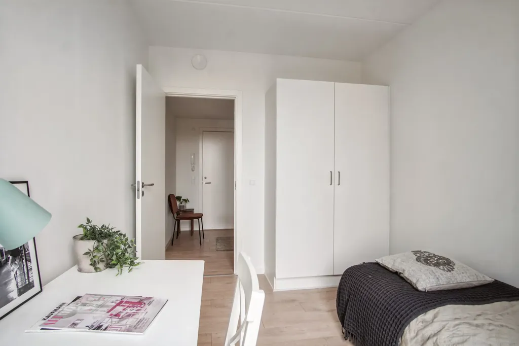 Magamistoad - Modern Flat with Balcony in Brøndbyvester