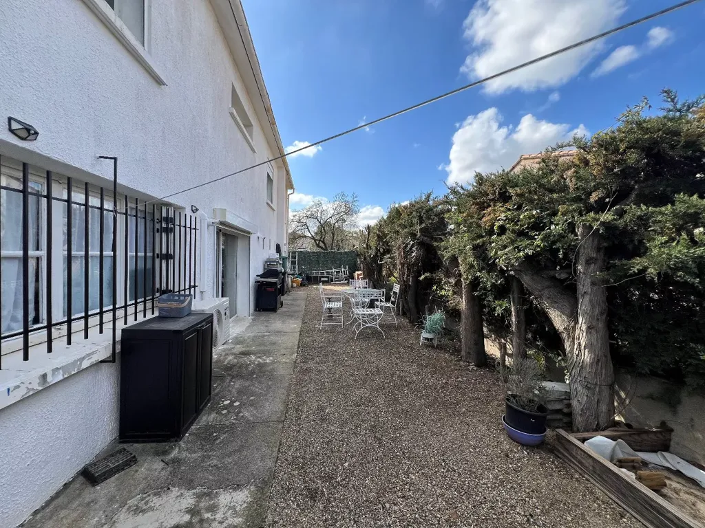 Aed - Character Villa with Pool in Central District