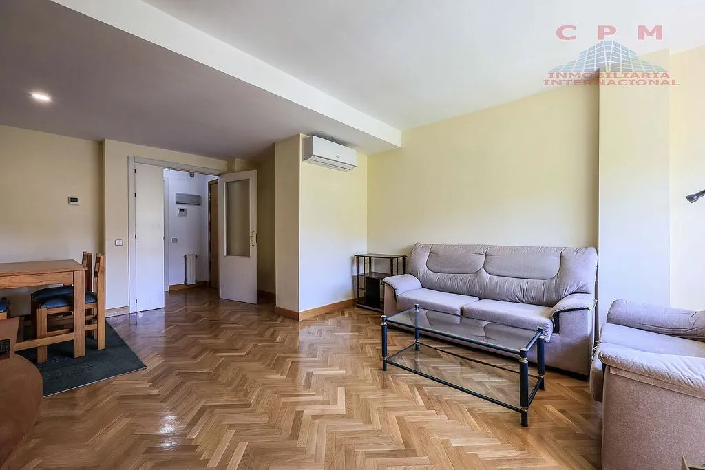 Elutuba - Furnished Apartment with Pool in Adelfas