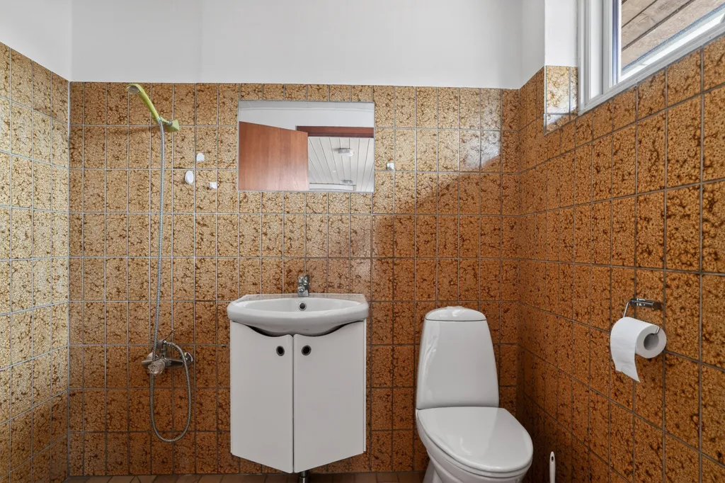Salles de bain - Maison 5 pièces à Højby