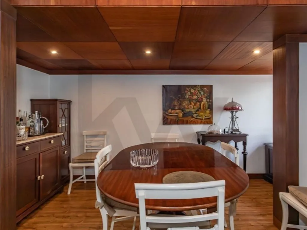 Salle à manger - Luxury Duplex Apartment with Independent Upper Level in Lisbon
