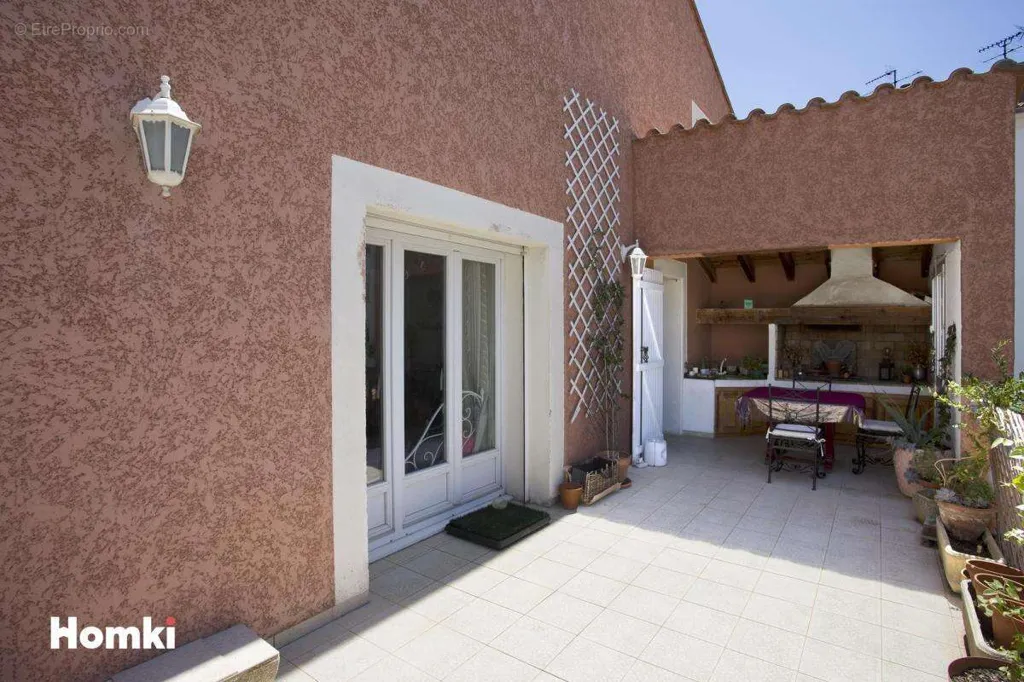 Terrasse - Maison Atypique avec Piscine à Perpignan