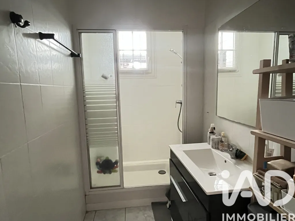 Bathrooms - Ground Floor House with Veranda in Bouguenais