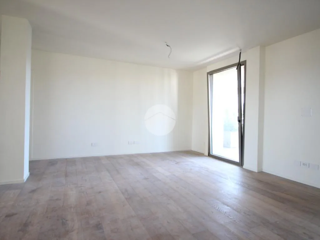 Pièces - Contemporary 4-Bedroom in Central Cesena