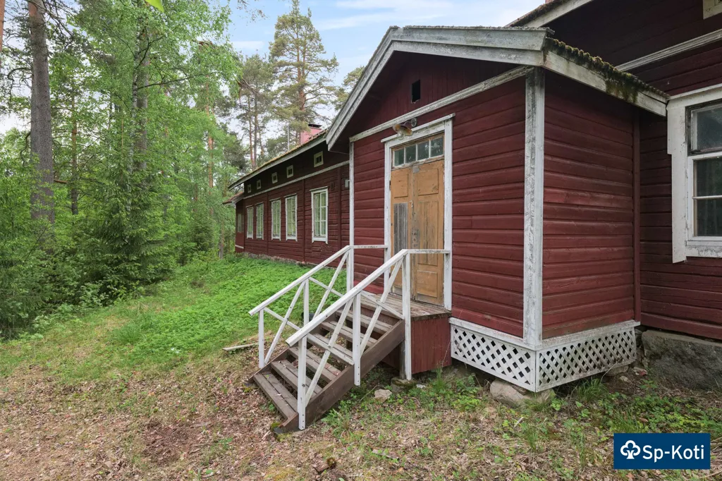 Esterno - Historic Timber House with Garden in Imatra