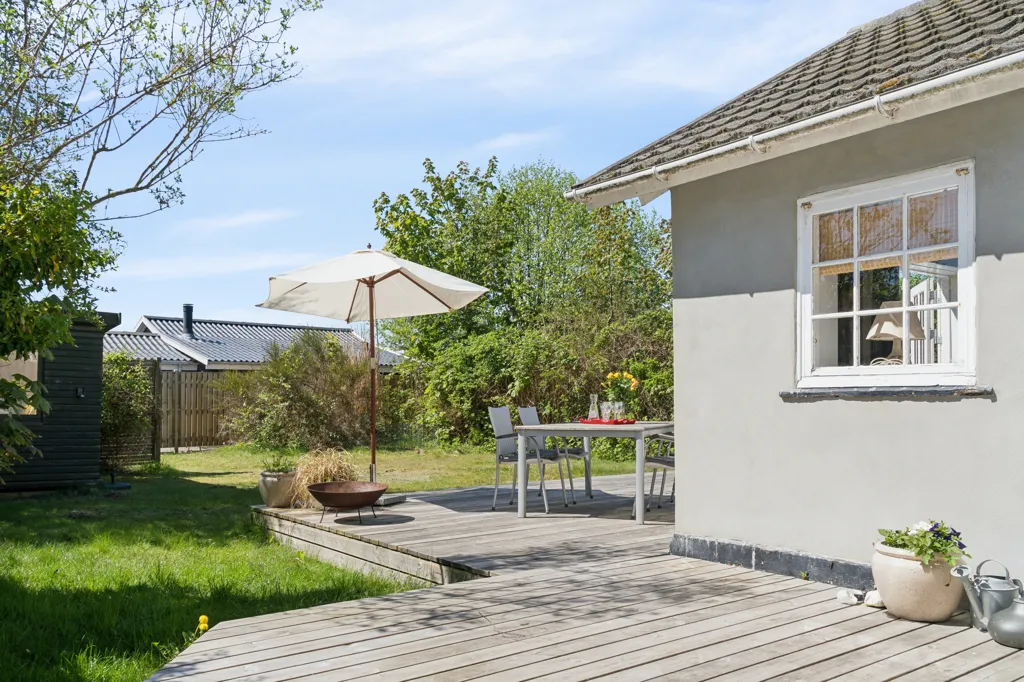 Jardin - Modernised Summerhouse with Terraces in Otterup