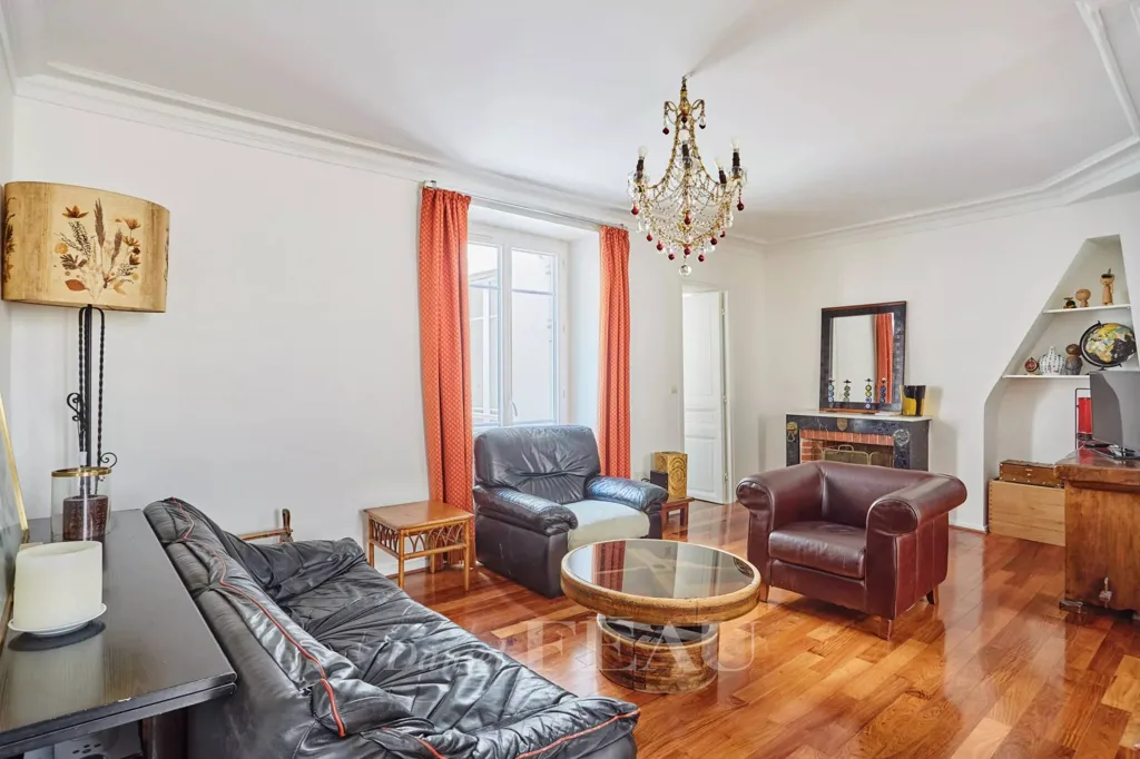 Elutuba - Luxury Apartment with Lift in Paris 1st