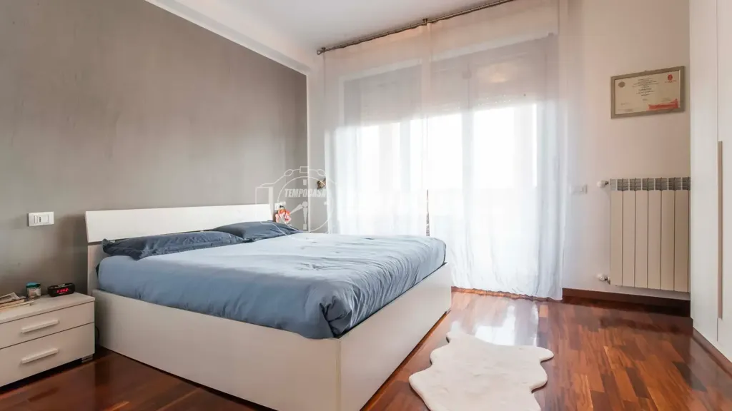 Chambres - Appartement 3 pièces à IT