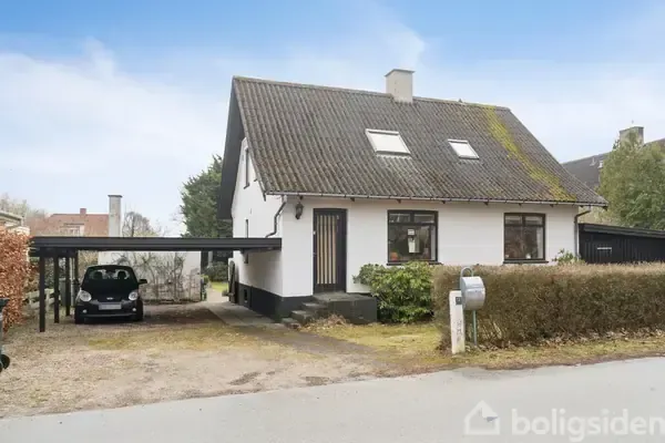 Välivaade - Charming Villa with Garden in Hundested