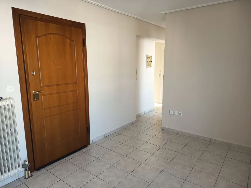 Hallway - Apartment with Balcony View in Athens