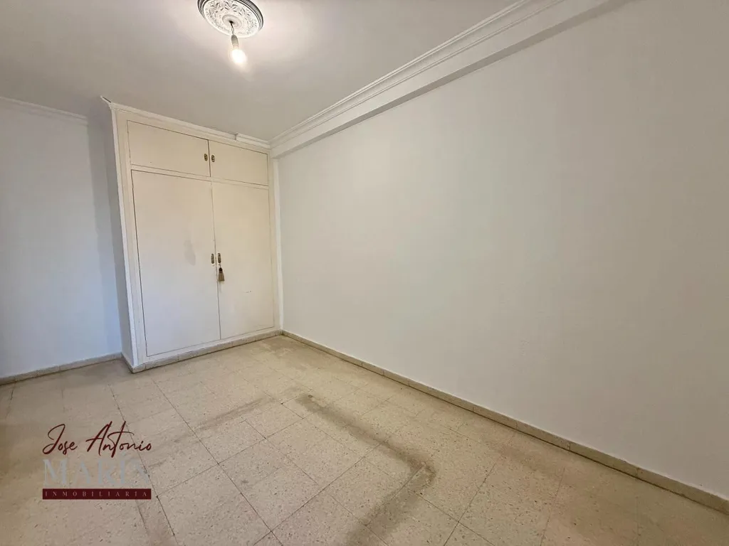 Toad - Apartment with Terraced Balcony in Badajoz