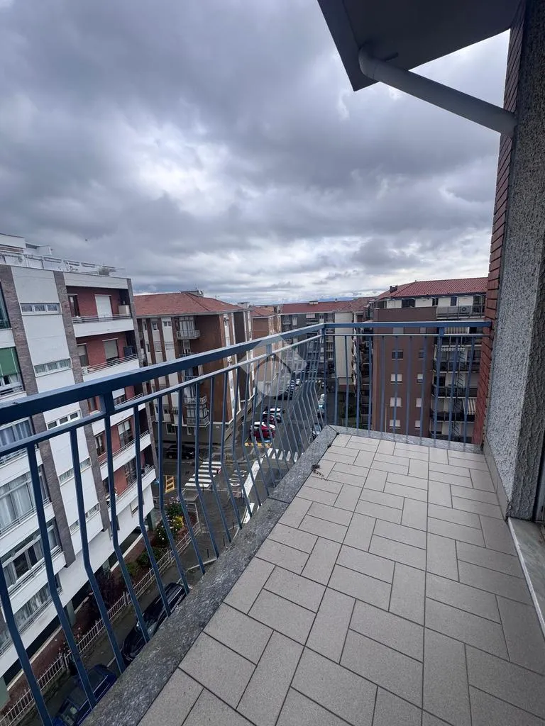 Balcon - Top-Floor Apartment with Panoramic View in Rivoli
