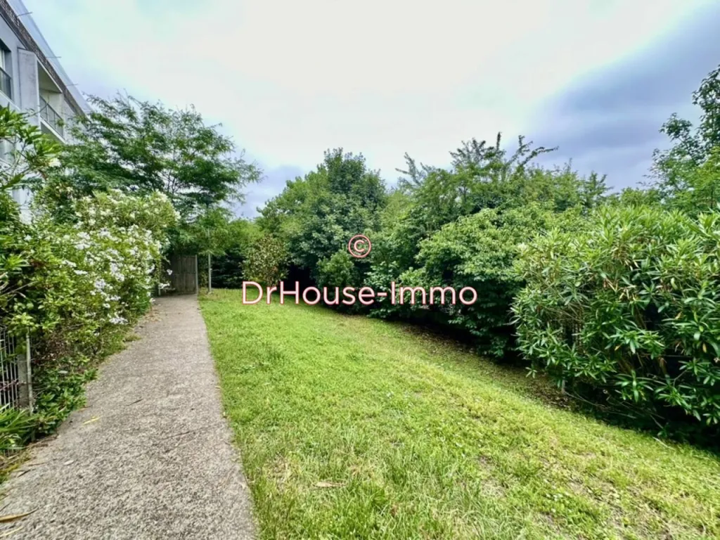 Aed - 3-Bed Apartment with Garden in Mérignac