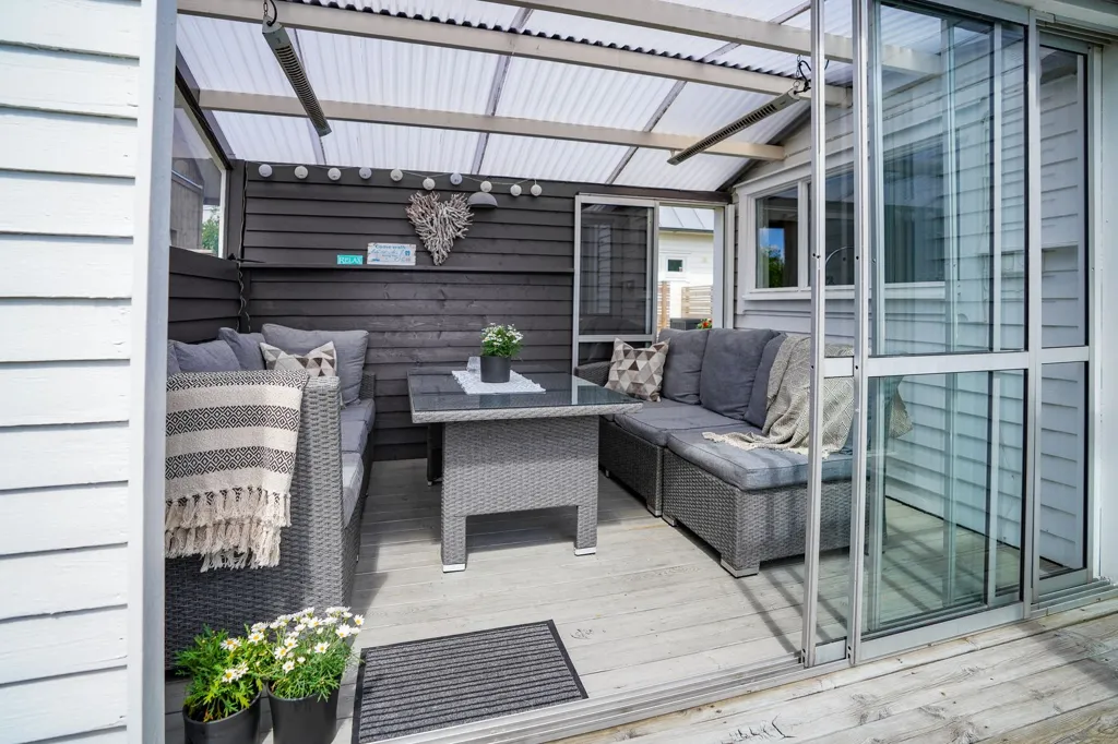 Terrace - Cottage with Beach Access in Halland