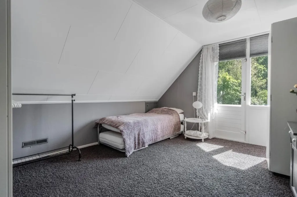 Chambres - Characterful Bungalow with Garden in Hasselt