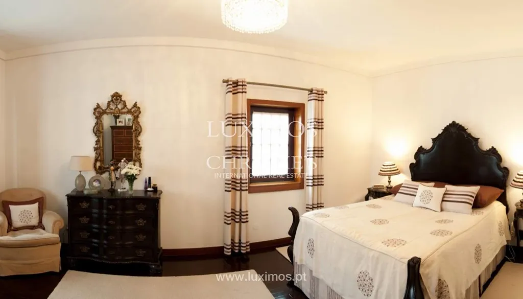 Chambres - Four-Fronted House with Garden in Ermesinde