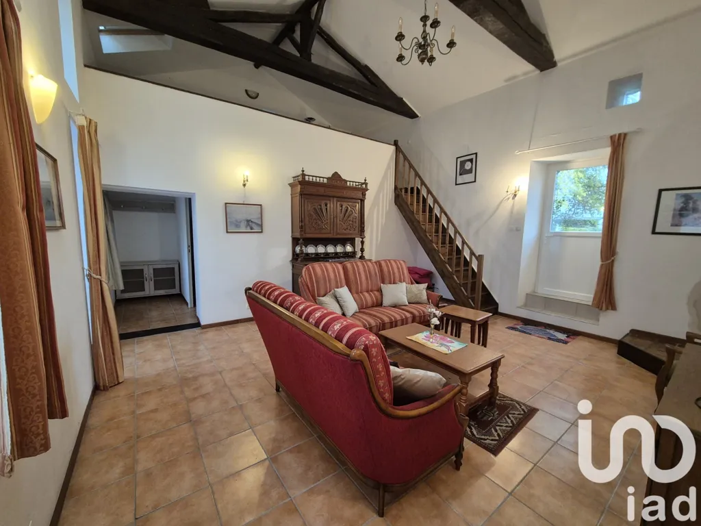 Elutuba - Character House with Pool in Genneton