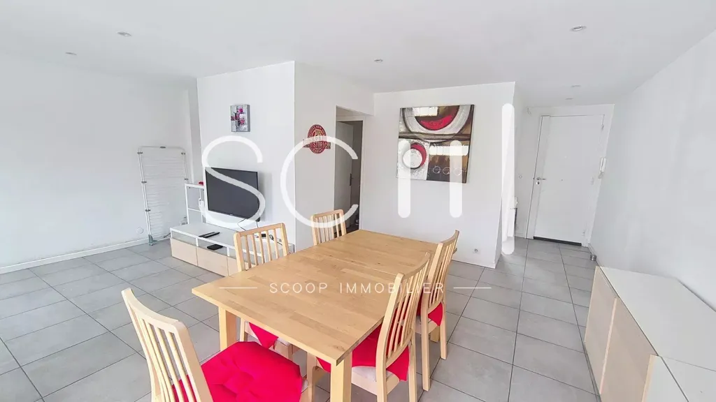 Salle à manger - Appartement avec Vue Mer au Dernier Étage à Cannes
