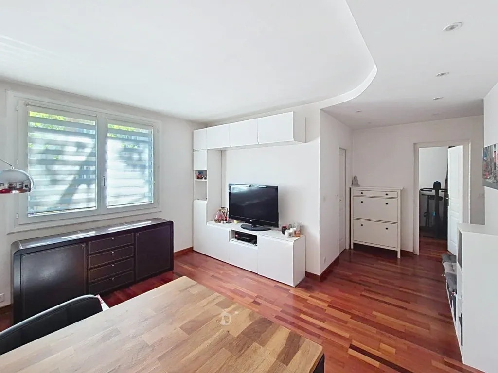 Soggiorno - Two-Bedroom Flat near Issy Centre