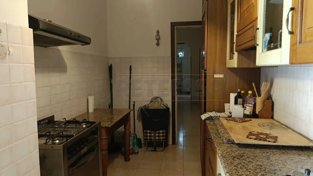 Cuisine - Rear-Facing Apartment with Terrace in Ladispoli