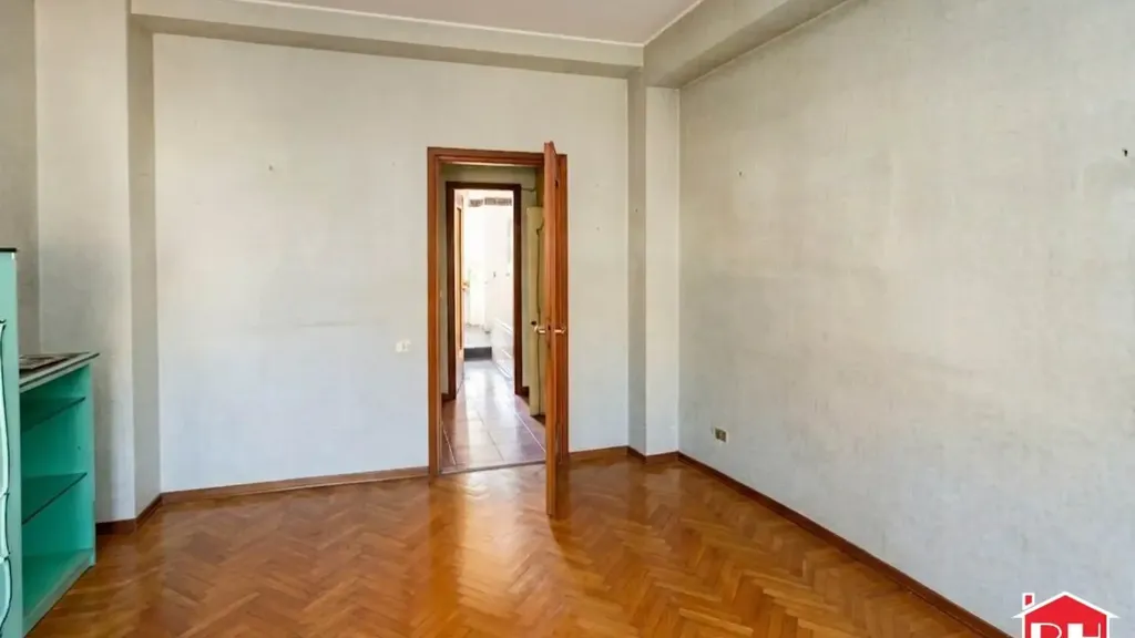 Pièces - Penthouse with Balcony in Nolo, Milan