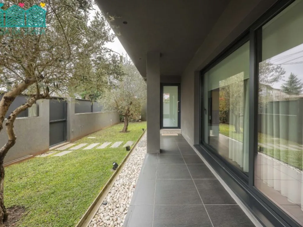 Terrace - Luxury Villa with Pool in Azurva, Aveiro