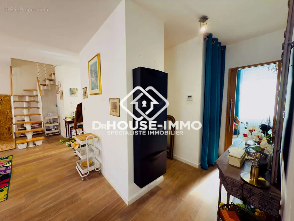 Entrée - Duplex Lumineux avec 4 Chambres près du Centre de Périgueux
