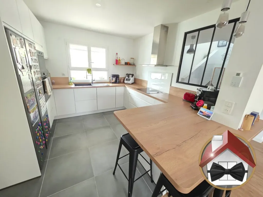 Kitchen - Fully Renovated House with Pool in Lavérune