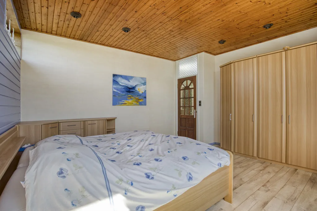 Magamistoad - Bungalow with Water View in Oosthuizen
