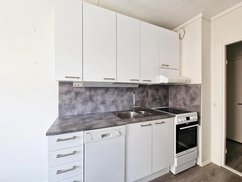 Cucina - Two-Bedroom Flat with Balcony in Pori Centre