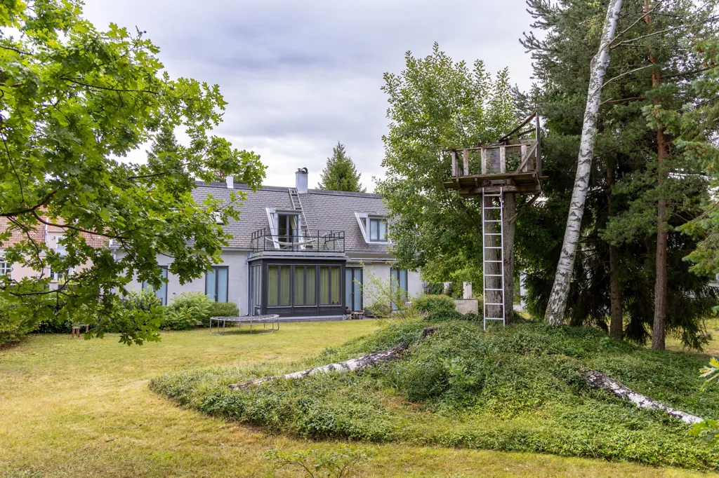 Aed - Charming Villa with Garden in Västerhejde