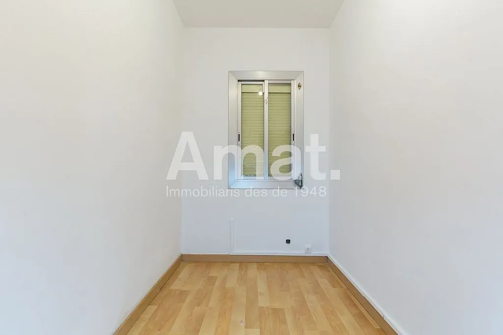 Pièces - Apartment with Air Conditioning in Esplugues de Llobregat