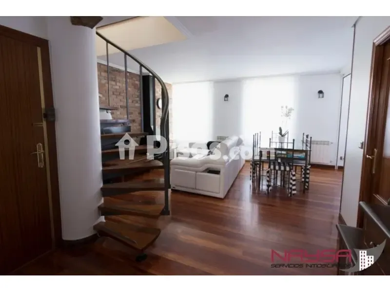 Séjour - Duplex with Balcony in Eduardo Dato Street