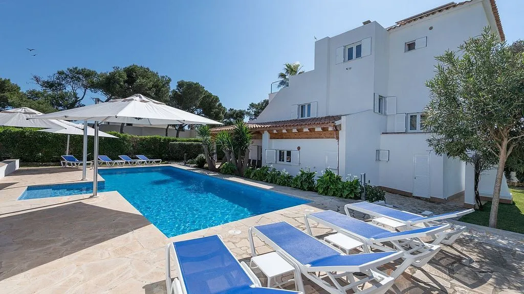 Piscine - Modernised Ibicenco Villa with Pool in Cala d'Or