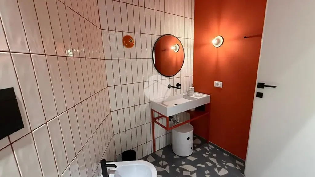 Bagni - Triplex with Balcony in Palermo Centre