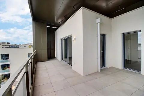 balcony