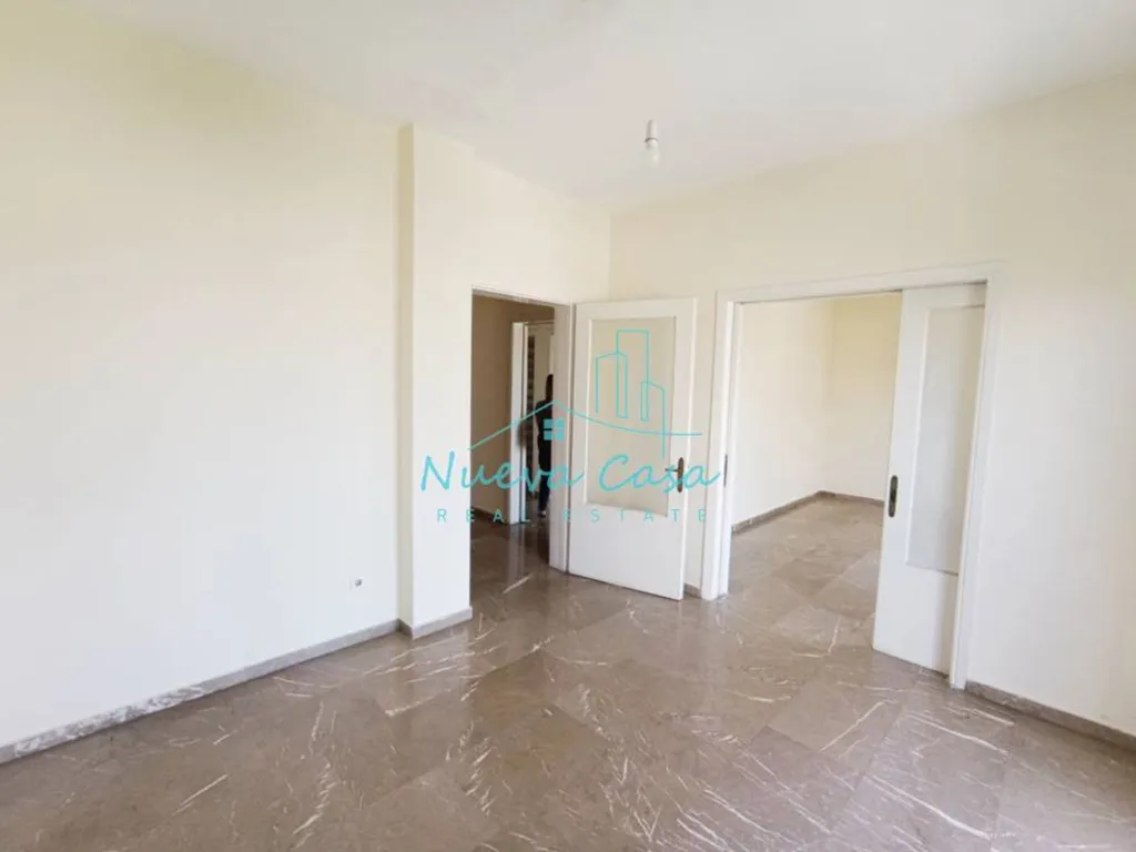Toad - 2nd Floor Apartment with Balcony in Patras