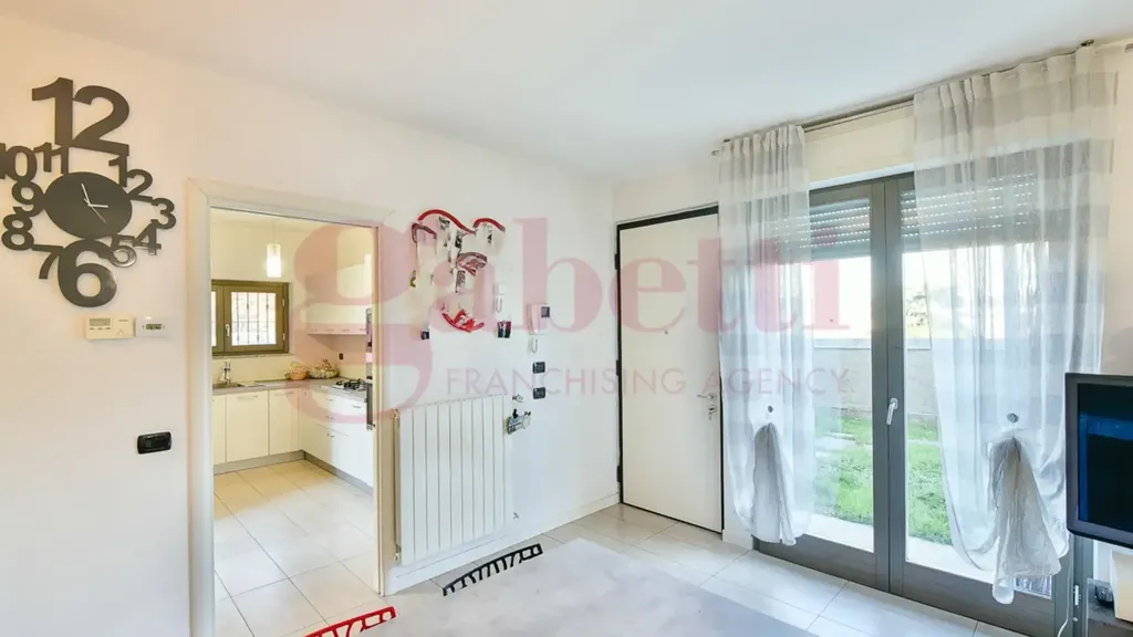 Magamistoad - Modern Villa with Garden in Cantù