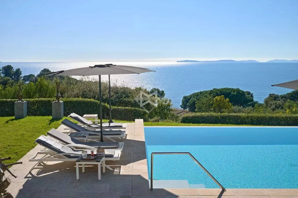 Bassein - Luxury Villa with Sea View in La Croix-Valmer