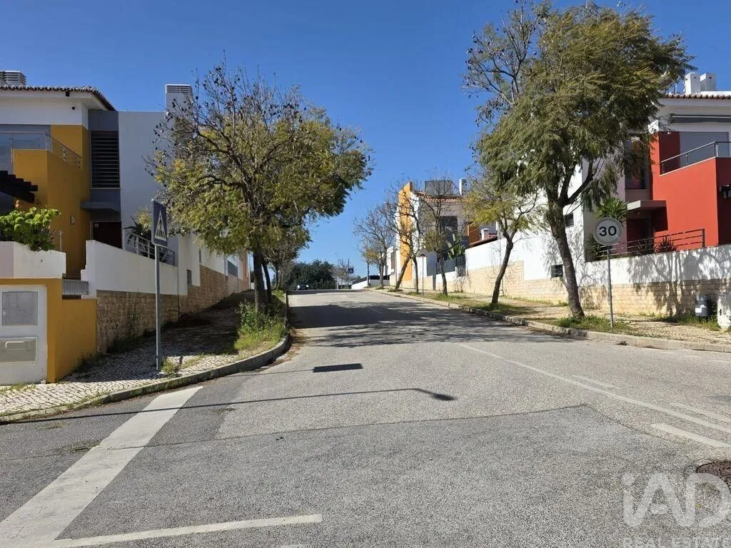 Välivaade - 3-Bedroom Flat with Balcony in Portimão