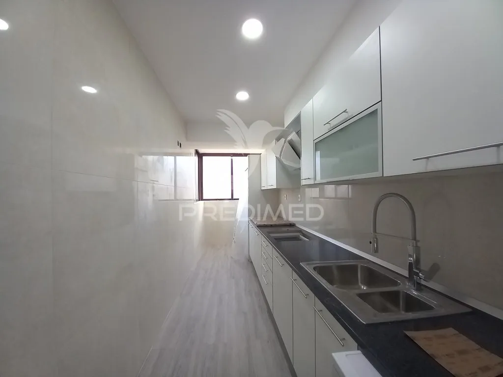 Cuisine - Restored Duplex with Sea View in Costa da Caparica