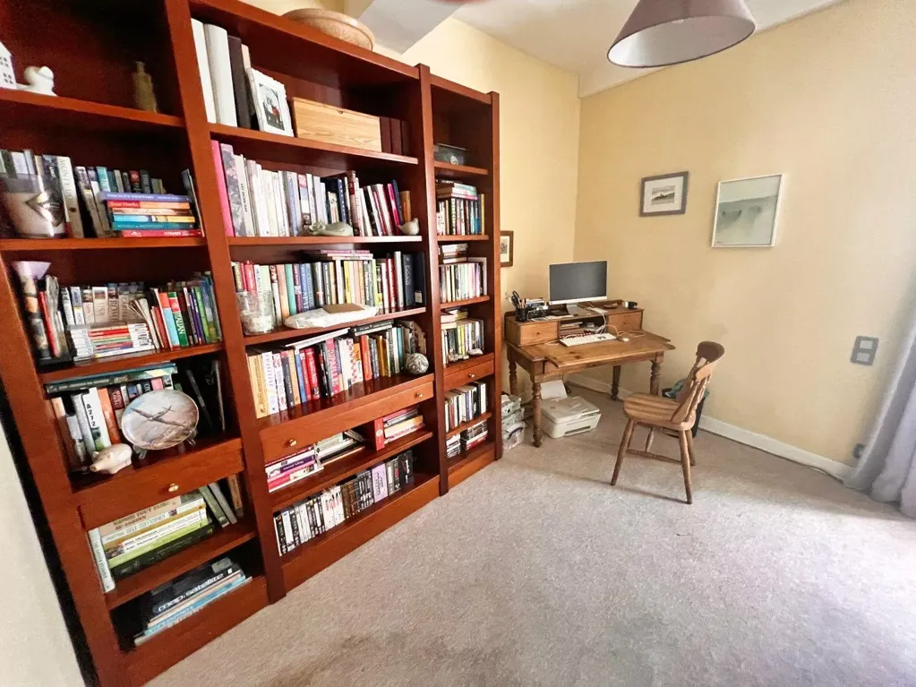 Kabinet - Terraced House with Terrace in Azille