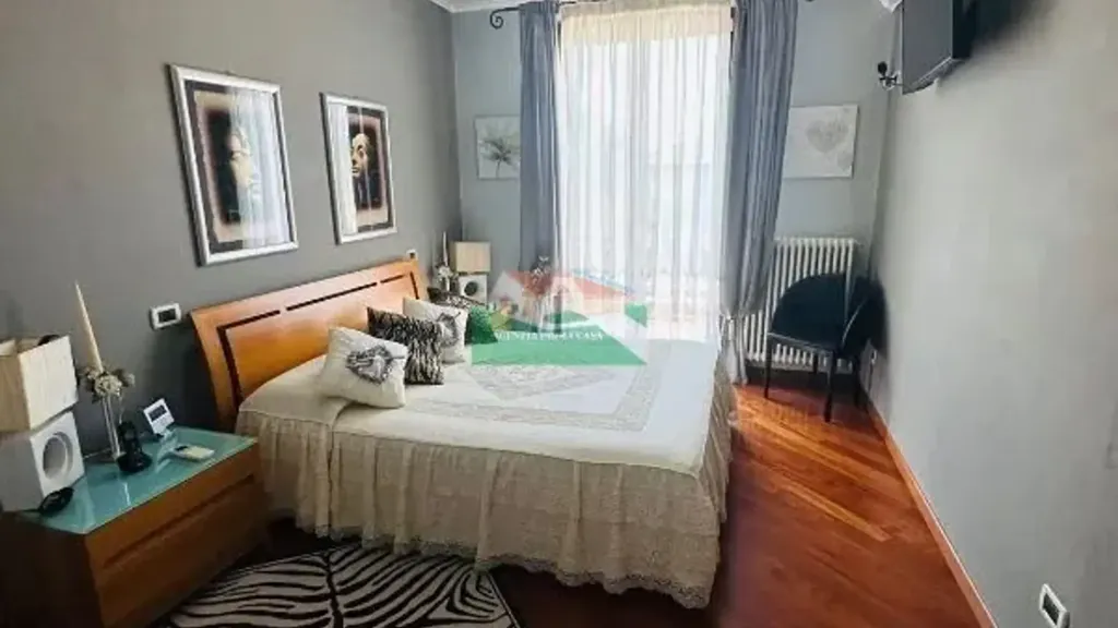 Chambres - Villa with Three-Sided Garden in Ravenna