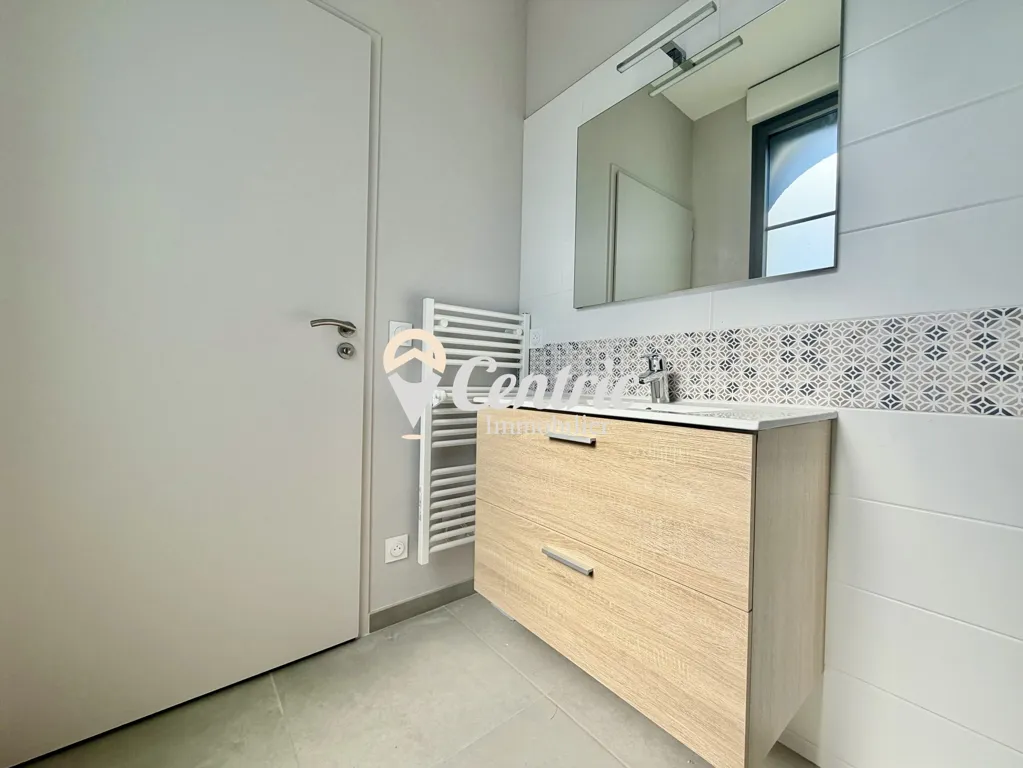 Vannitoad - New Flat with Parking in Bressuire Centre