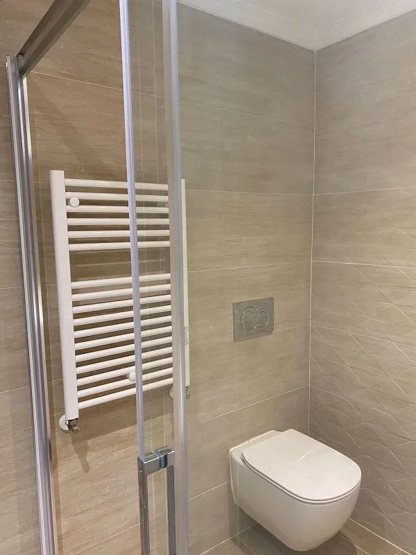Salles de bain - 3-Bed Apartment with Garage in San Roque