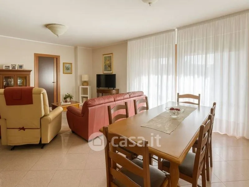 Söögituba - Terraced House with Private Garden in Spoltore