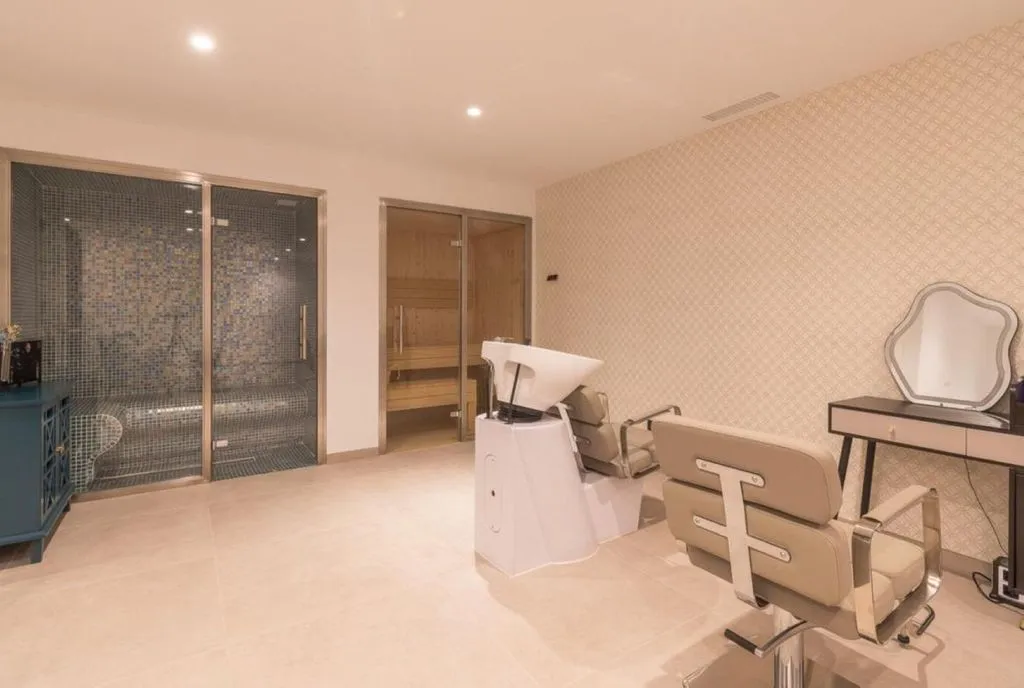 Stanze - Luxury Villa with Pool in Benahavís